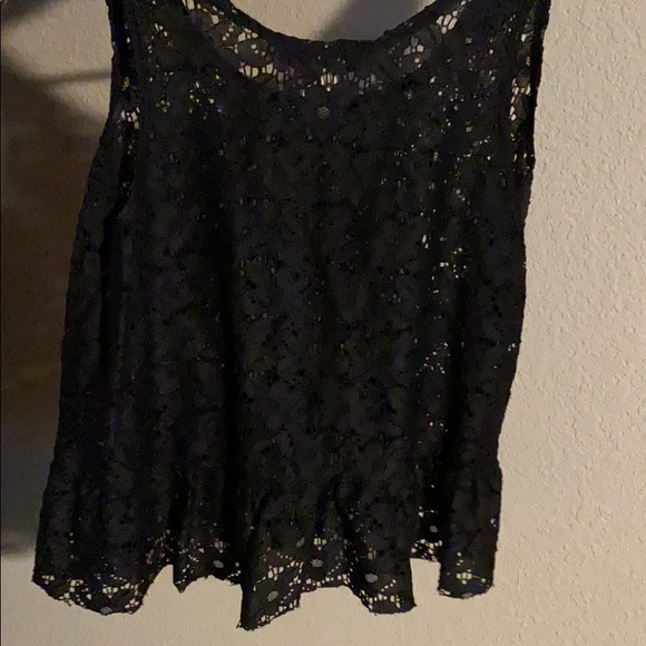 Ambiance lace crop top - Picture 2 of 3